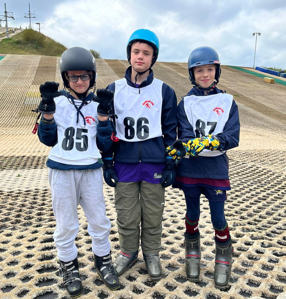 BWPSport's tweet photo. Well done to our #BWPSki team who raced in the #ESSKIA regional qualifiers at Welwyn today. Special mentions to Lilly B 2nd, William S 5th & George F 5th; a great start to the year! #allweatherisskiweather #TeamBeechwood https://t.co/kDu8DdlSeg