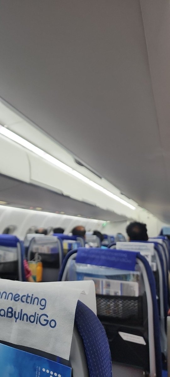 RashmiDVS's tweet image. Stuck on the tarmac for the past one and half hours (and counting) at Hyderabad airport because - the pilot claims no flights are being allowed to land or take off due to the Congress CWC Meeting.  We didn't chose this ghulami, but the ghulami has chosen us. Cheers!