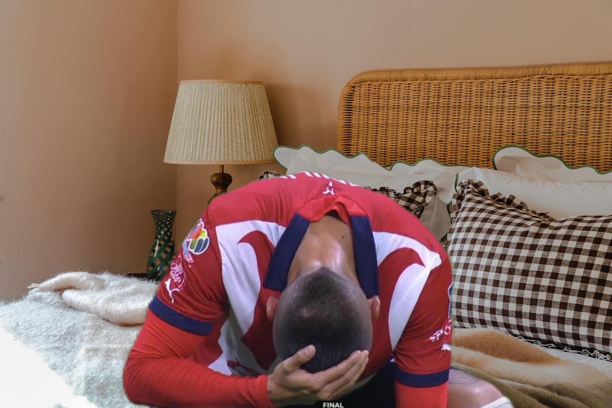 Gaspar_Sparco's tweet photo. Yo despertando todo agüitao por la goleada a @Chivas 😢 https://t.co/EMUXrZiFzy