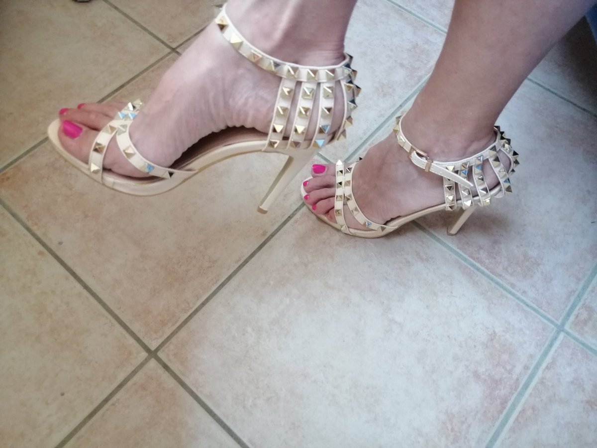 Nobodyprincess8's tweet photo. Ready to go
@VIPFeetOnly #feetseller #feet_lover #feetpic #feetpicsforsales #pedi #feetfinder https://t.co/5Wdqltgame