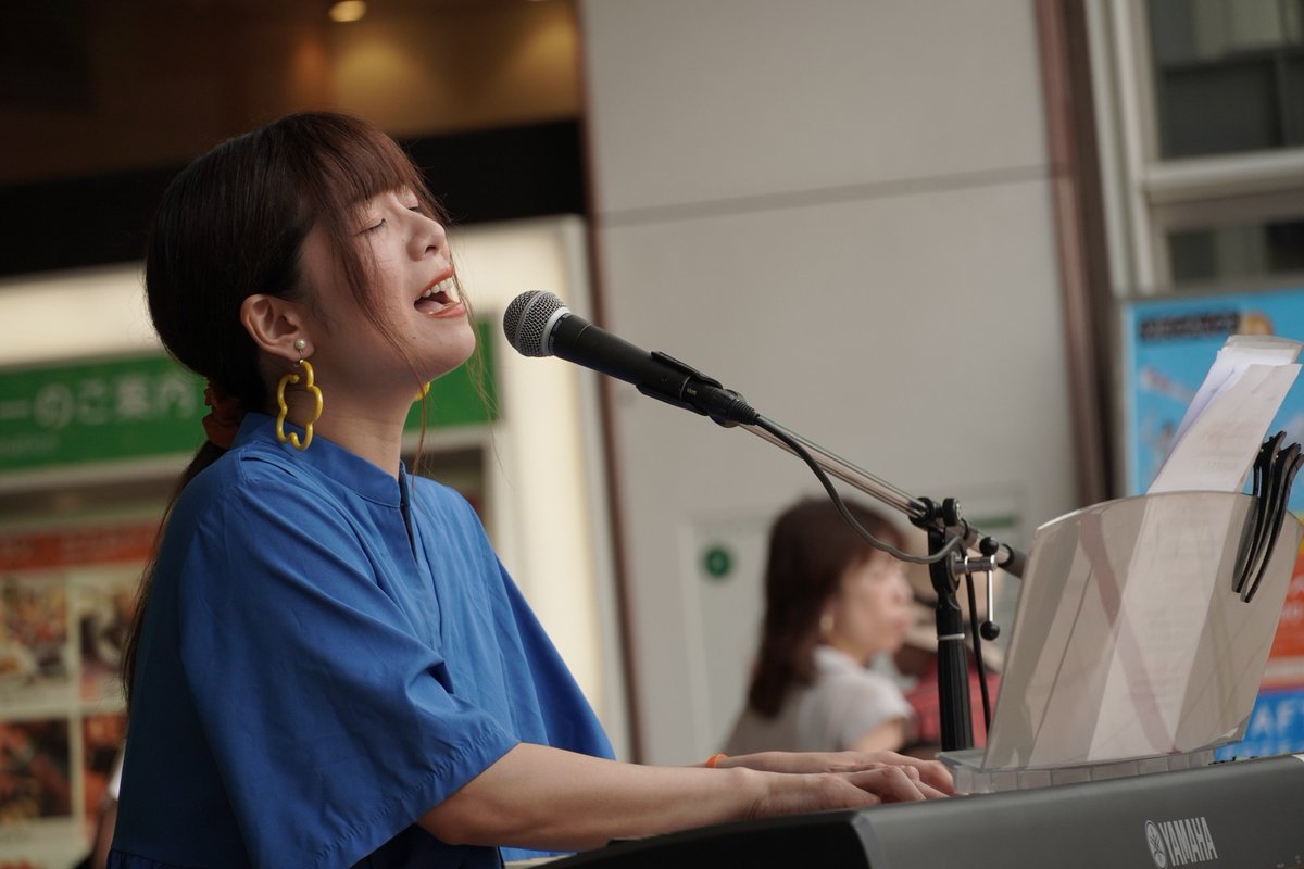 tacchaan's tweet image. #Utaco. さん "bono Weekend Music Live" #ボーノ相模大野【1】
初の場所でしたが、しっかりと周りの人々の耳を捉えていたように思えました。そしてホント楽しそうに歌っていましたね～♪
#ZVE10