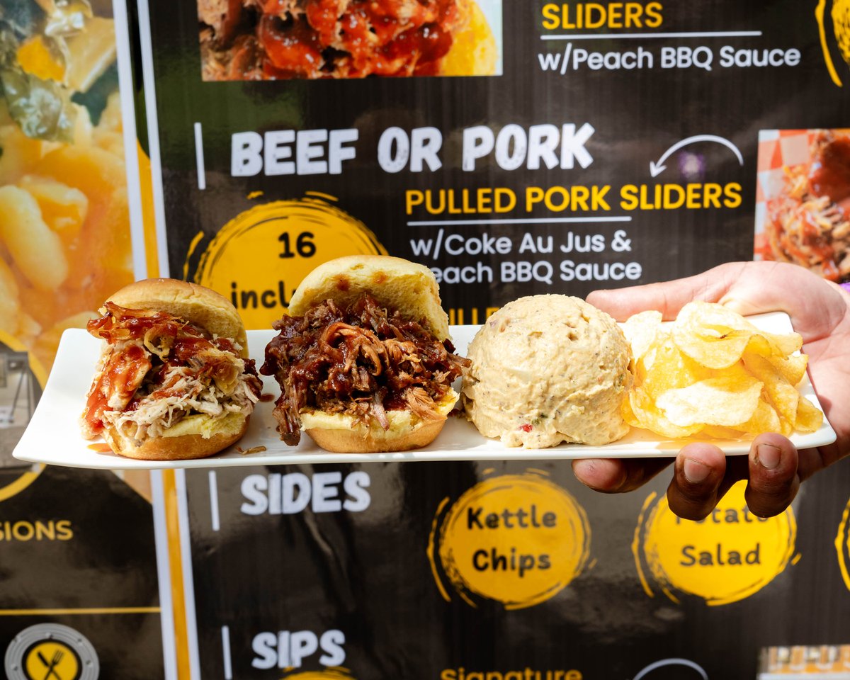 More like MUSIC YUMTOWN 🤤🍜🥤

📸: Steph Heath