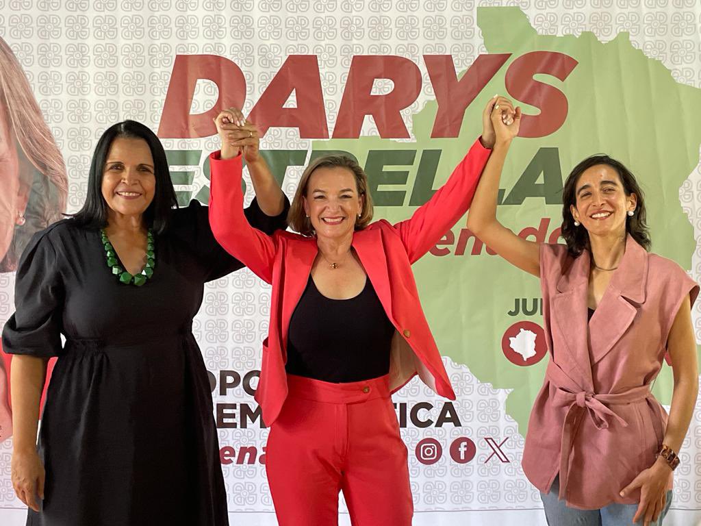 “Las mujeres no están en política”.

OD: ….