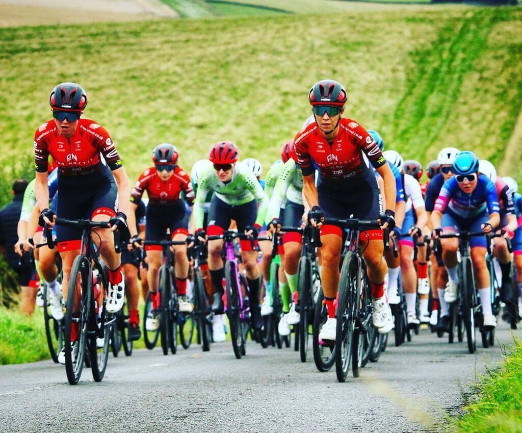 CyclingShortsUK's tweet photo. Image ©️ @cyclepix4u
・・・
The first of the 3 climbs of the #Ryals with the Peloton all together. @britishcycling #NatRoadSeries Women’s Road Event. #CurlewCup 75 miles today in #Northumberland @teamjadan @dashandsling @finishlinert @saintpiran_wrt @albaroadteam @lightning_… https://t.co/DECyi18Qi7