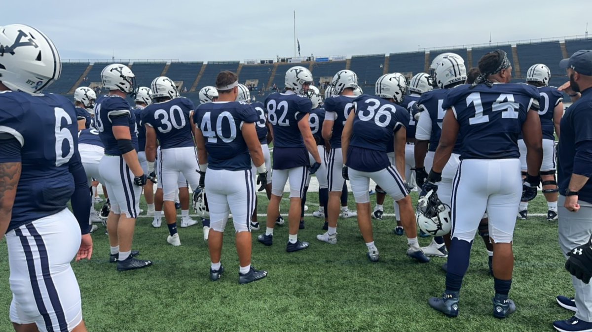 jonathanrubin25's tweet photo. Had a great time @yalefootball gameday  against Holy Cross. Thank you @Coach_Mill_ for the invite and excited to be back on campus soon. Go Bulldogs!

@CoachRenoYale @StevenVashel @CoachOstrowsky @coach_smcgowan @SSmith_II @coachjjanderson @frogfootball https://t.co/T7ek2KMisL