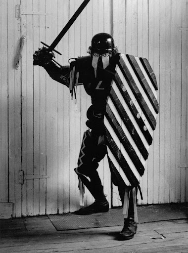 Bonesdrawstuff's tweet photo. War- a performance art collaboration between Robert Morris and Robert Huot, 1963 https://t.co/r4WjFzcYRu