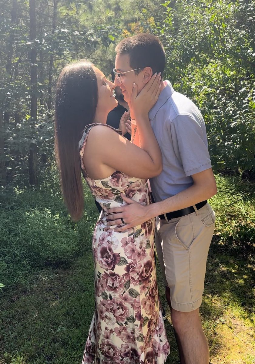 pdecker98's tweet photo. my husband 💍 https://t.co/N6NHvlcxNm
