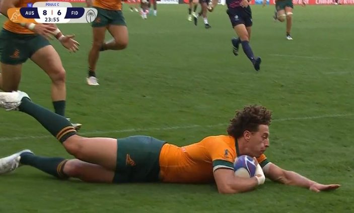 Doespirito's tweet image. Un beau match en cours : Australie.–Fidji. Et les Fidjis mènent à la mi-temps. À suivre.

#ausfid #rugbyworldcup2023