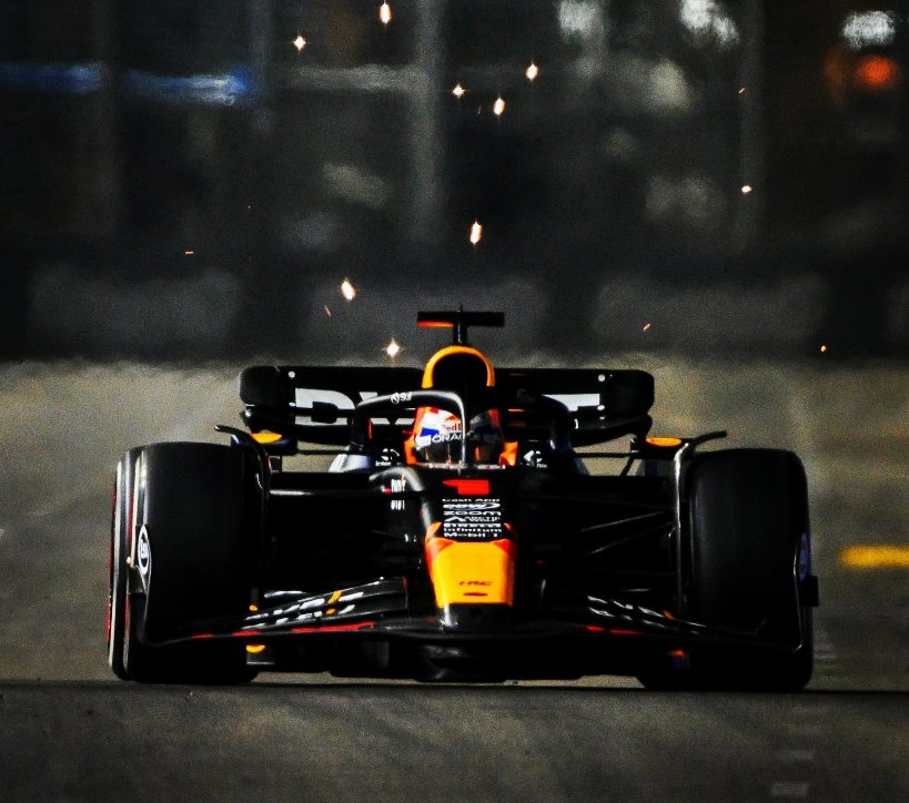 AllanWJames's tweet photo. Red bull's @Max33Verstappen unbeaten run comes to an end at the #SingaporeGP. Just a setback but we shall rise again #redbullracing #Formula1 #tryagain https://t.co/i5XuWEFLmJ