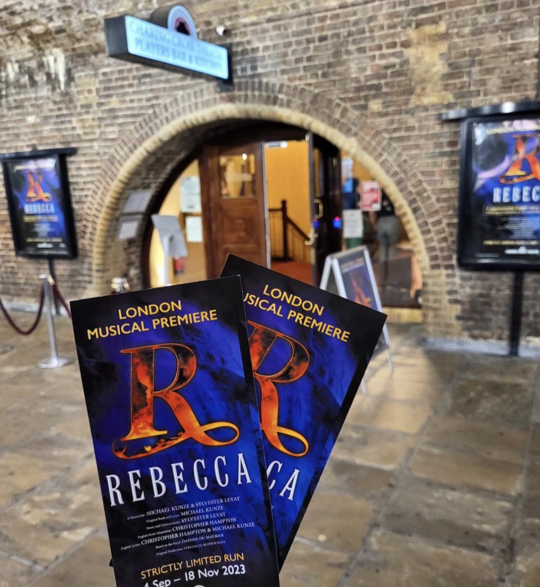 Two weeks of previews done ✅ .. 
Next up it's Press Night! 🤩🔥 #RebeccaMusical

📸 theatre.tobi