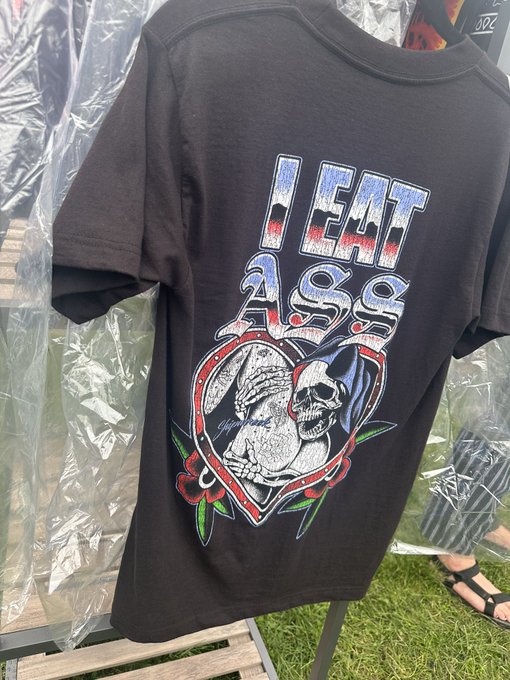 Day 2 @ riot fest https://t.co/IklmIkRQ9H