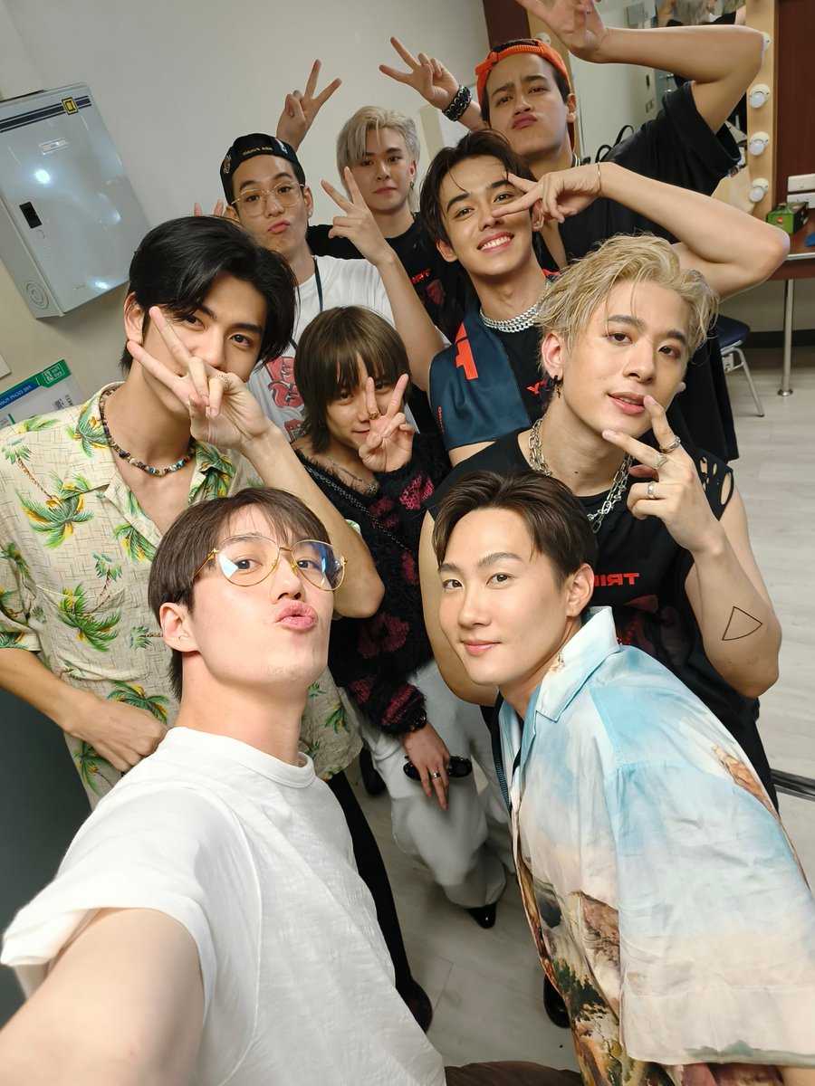Thanapob_lee tweet media