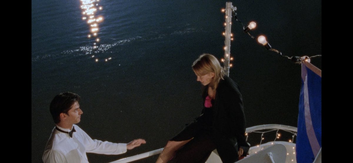 dawsonsweakly's tweet photo. GIVE THEM TWINKLE LIGHTS!!! During S6, E2, Louise referenced a book called ‘Freaks, Gleeks and Dawson’s Creek’. Kathryn was lucky enough to snag an interview with the author @theakglassman and it’s out tomorrow, see you then!  #dawsonscreek #podcast https://t.co/l4ztGq5lz8