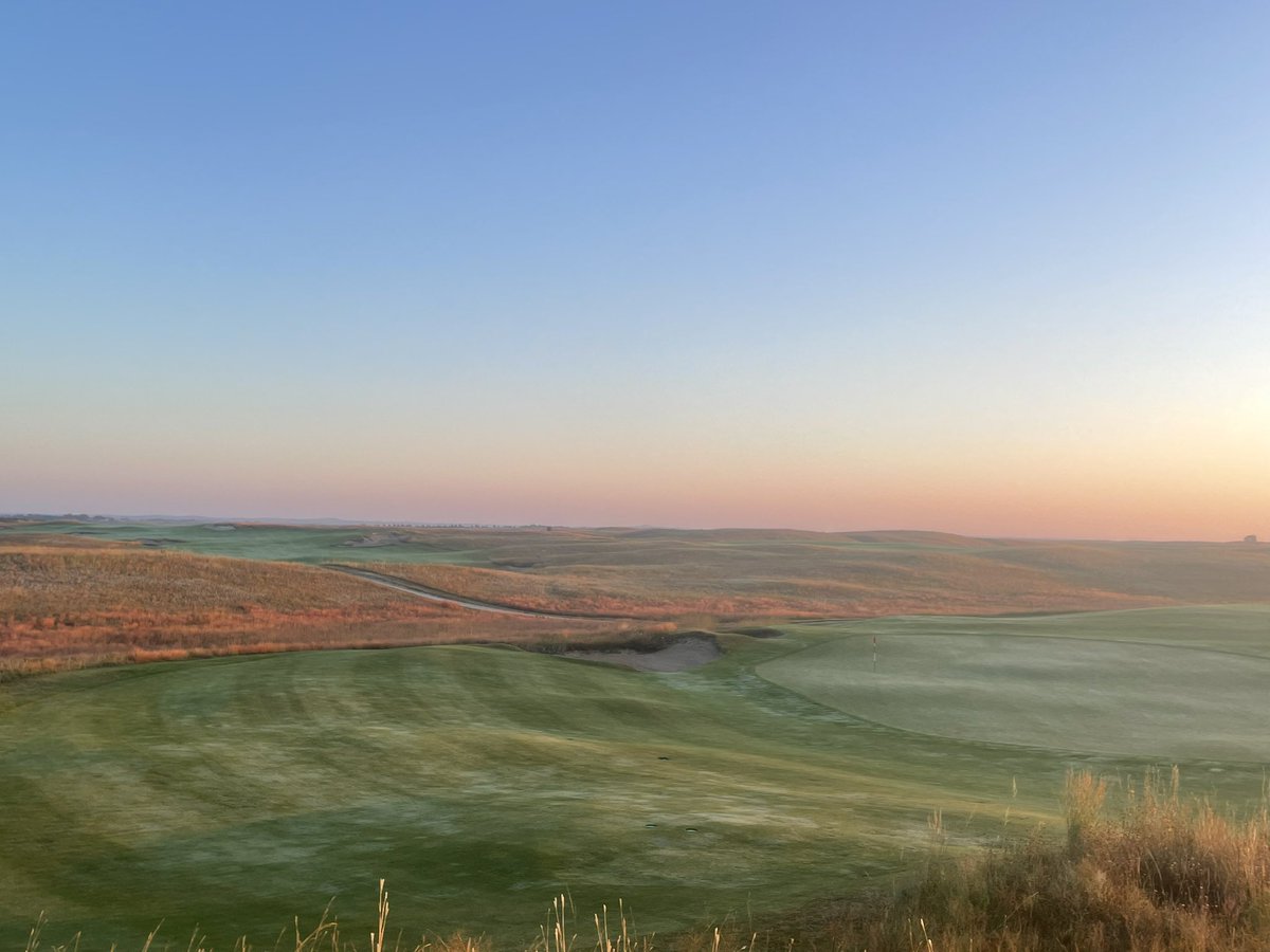 Andrew_Getty's tweet photo. September in the sandhills https://t.co/JtOhM8Lgxz