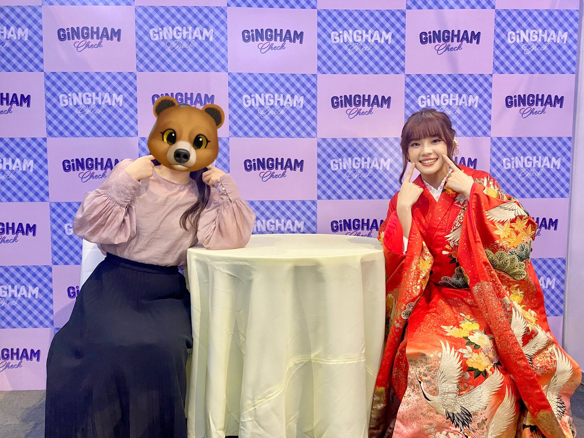 som___som__0's tweet photo. 2shotสุดท้ายกับพี่เฌอ🥺

พี่เฌอสวยมากๆ
ในรอบ2 หนูบอกชื่อตัวเองให้พี่เฌอ แล้วในรอบนี้ก็พี่เฌอยังจำชื่อหนูได้
ตกใจมากและดีใจมากๆเลยค่ะ🤍

พี่เฌอขอบคุณที่ทำให้มีความสุขนะคะ 
เป็นKamioshiตลอดไปเลยนะคะ รักๆๆ🥰

ありがとう😌❤️

#CherprangBNK48
#CherprangAreekul
#GinghamCheckTH_2Shot https://t.co/24AgDW2eOR
