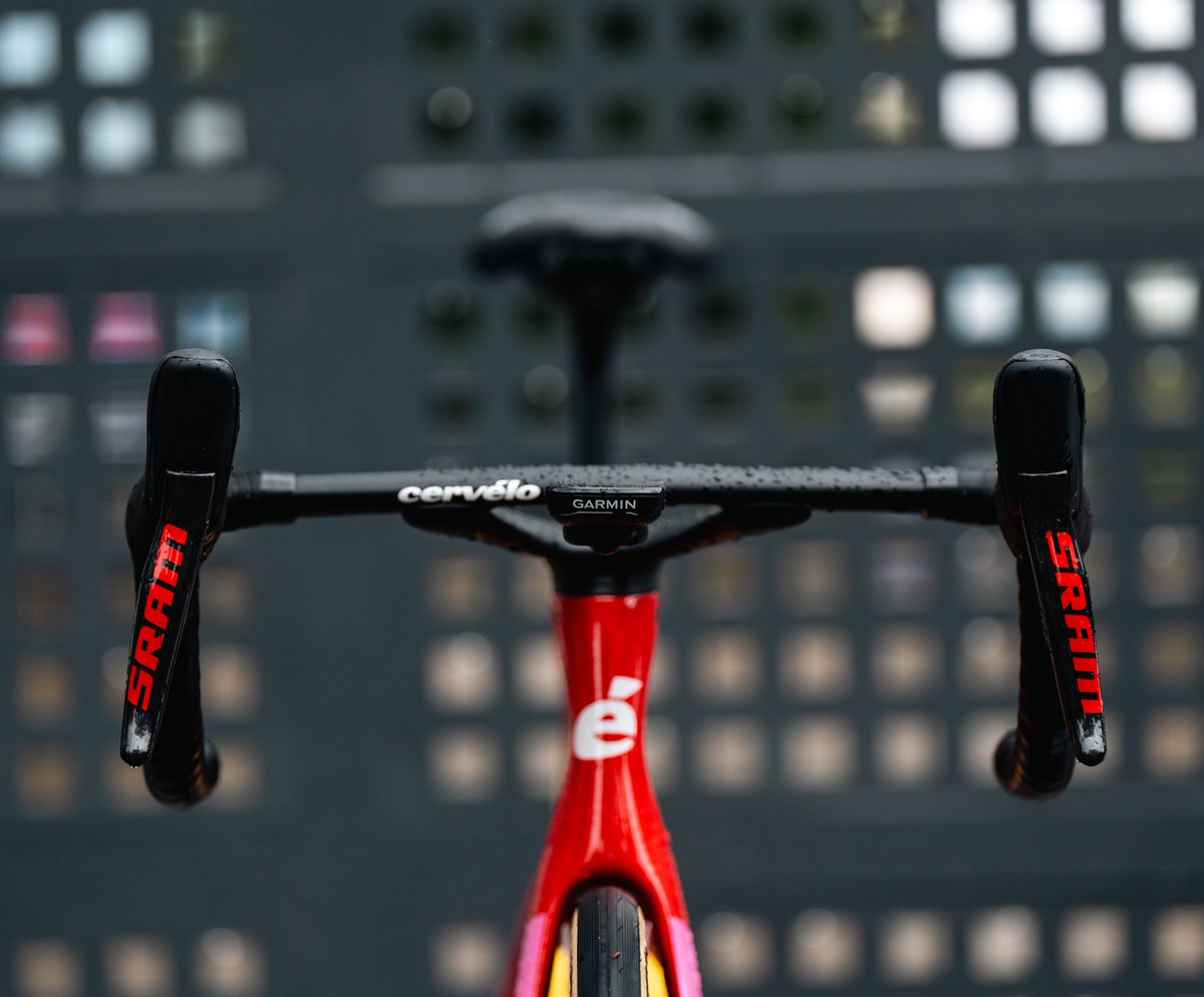 SRAM Road tweet media
