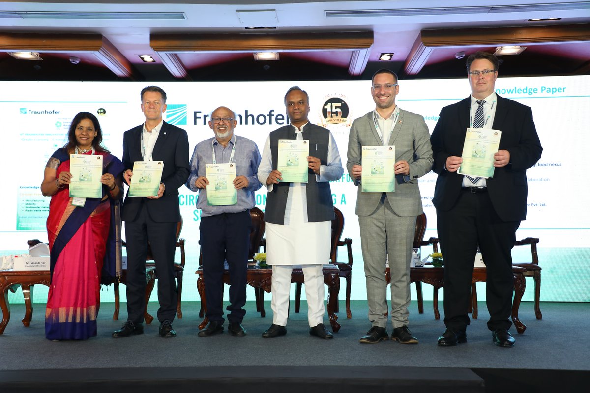 Largest Fraunhofer Delegation to India for the conference on Hydrogen Technologies, and Fraunhofer Innovation and Technology Platform on Circular Economy. Thank you Friedrich  Birgelen, Dy CG Bangalore, Hon'ble Minister Priyank Kharge and Mr Suman Berry Vice Chairman Niti Aayog!