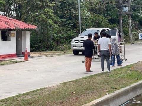 หยุดอ้ำอึ้ง !! แล้วยกปัญหาปาตานีให้เป็นวาระแห่งชาติ เปลี่ยนเจรจาสันติสุขมาเป็นการเจรจาสันติภาพ นายกรัฐมนตรีก็จะเข้าร่วมประชุม UNGA อย่างสง่างาม

คำถามและข้อเสนอก่อนที่ ครม.จะพิจารณาต่ออายุ พรก.ฉุกเฉินในจังหวัดชายแดนภาคใต้ เป็นครั้งที่ 73 ในรอบเกือบ 20 ปี (1/15)