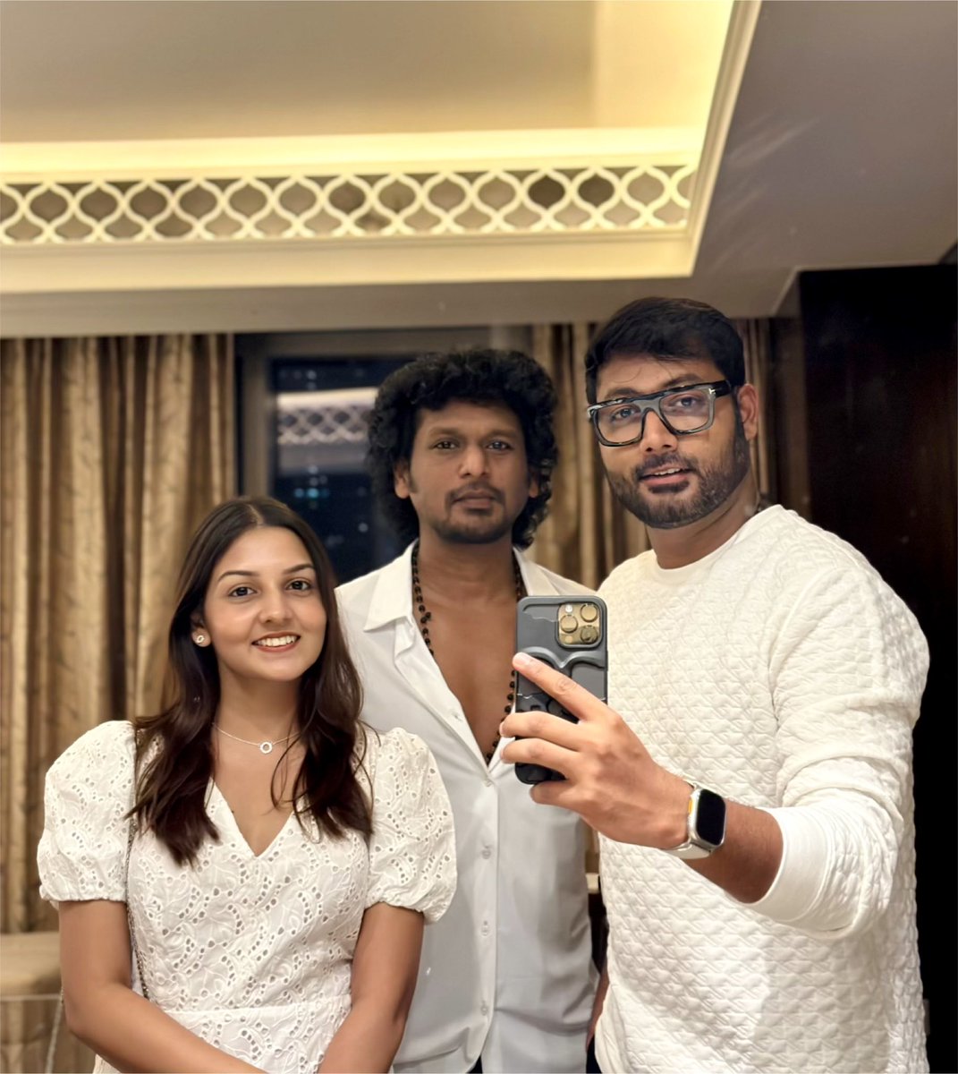 The squad in white 🤍 for #SIIMA2023inDubai 
#AboutLastNight 
@Dir_Lokesh @PraveenRaja_Off