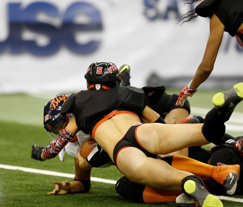 MyBFZ_'s tweet photo. Life is like 'Tackle Football', unless you go 100%, you will get hurt.
#LFL #LegendsFootballLeague #LFLFootball #AtlantaSteam #BikiniFootball #Football #FootballSunday #NoJokeFootball #RespectTheAthletes #FFZ https://t.co/PRNvXmdKwt
