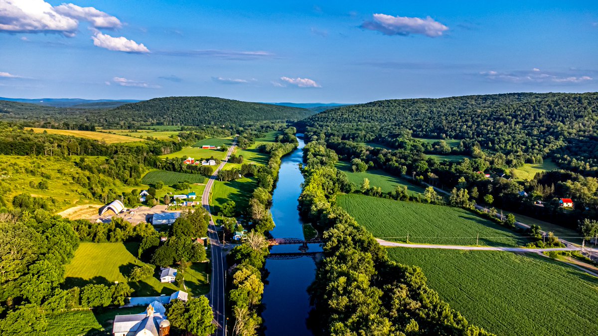 Ebenezer tweet media