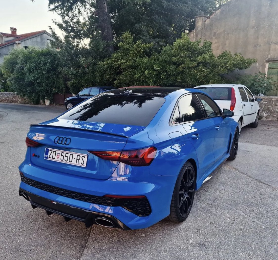 FastCarsWorld's tweet photo. Audi RS3 🍑 https://t.co/RMEHgxpF2i