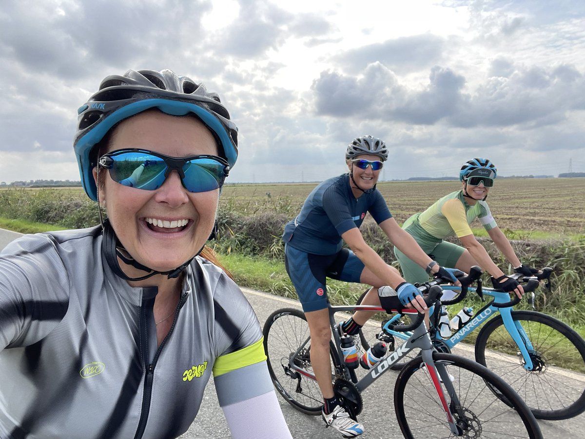 dramjones's tweet photo. #womens100 #rapha100 @rapha ✅ contributing 107km to #race4recipients @R4R2023 team @Yorkshire_OTDT #yorkshire #OrganDonationWeek &amp; valuable training for @WomenVCancerUK #WvCIndia in November 

https://t.co/jcCAFyd6qt https://t.co/NPSRrjwsXv