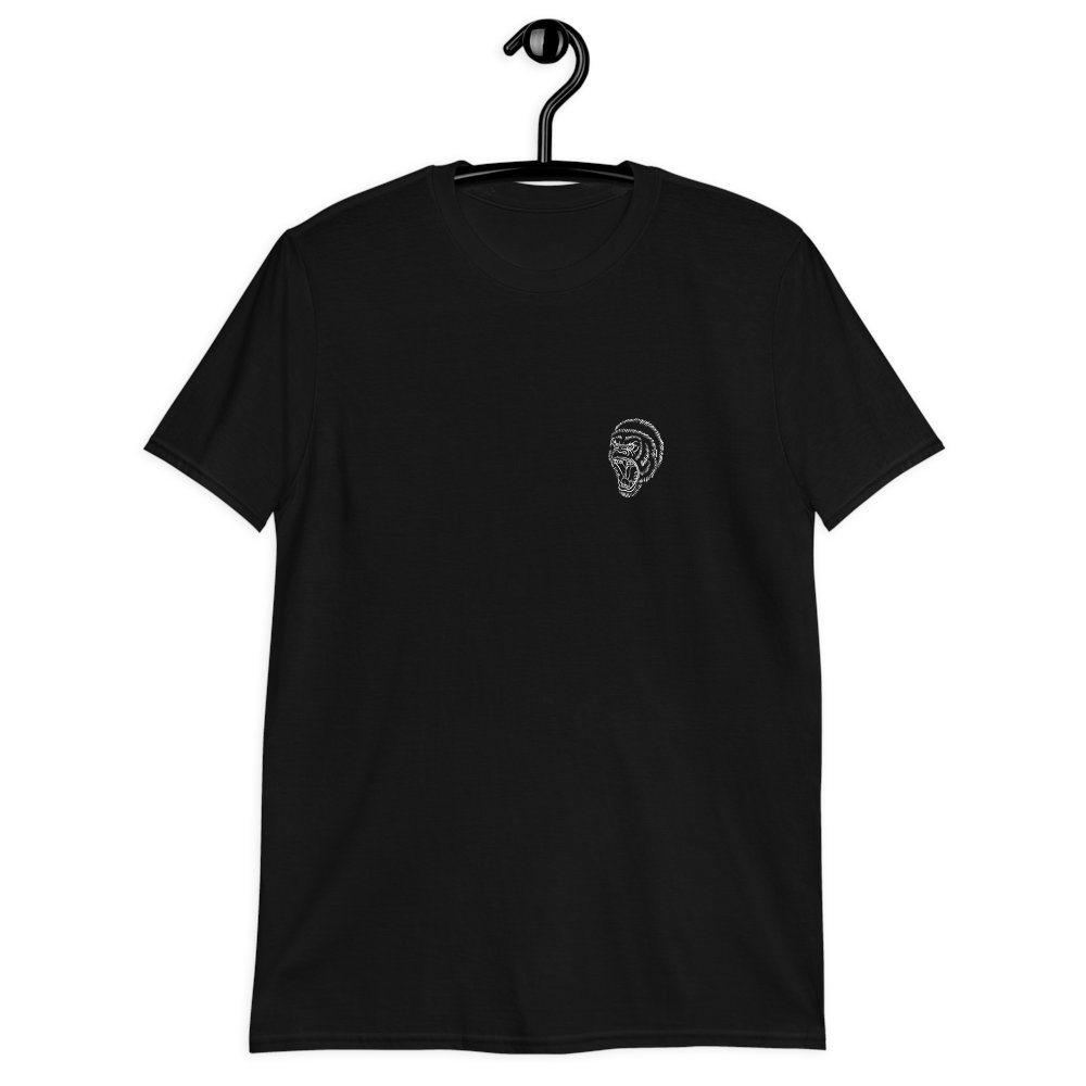 wildmonkeyzwear's tweet photo. Ya tenemos la WILD TRADI también en negro y azul! Para los que solo visten oscuro o para quien le de la gana , you know!
Y solo en https://t.co/NPaceA5dSR 
Tu tienda de confianza y cada día la de mas gente...👕✏️ https://t.co/KIeYoaklIG