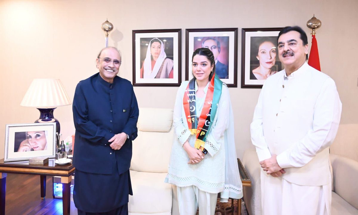 MJIA88PPP's tweet photo. لاہور: پاکستان پیپلزپارٹی پارلیمنٹرینز کے صدر اور سابق صدر مملکت آصف علی زرداری سے بلاول ہاؤس میں ملاقات کے بعد سابق وزیر خارجہ خورشید قصوری کی بہو آمنہ قصوری پی پی پی میں شامل ہوگئیں
#PPP #AsifAliZardari #lahore #JoinPPP https://t.co/UCSZ4cpg3k