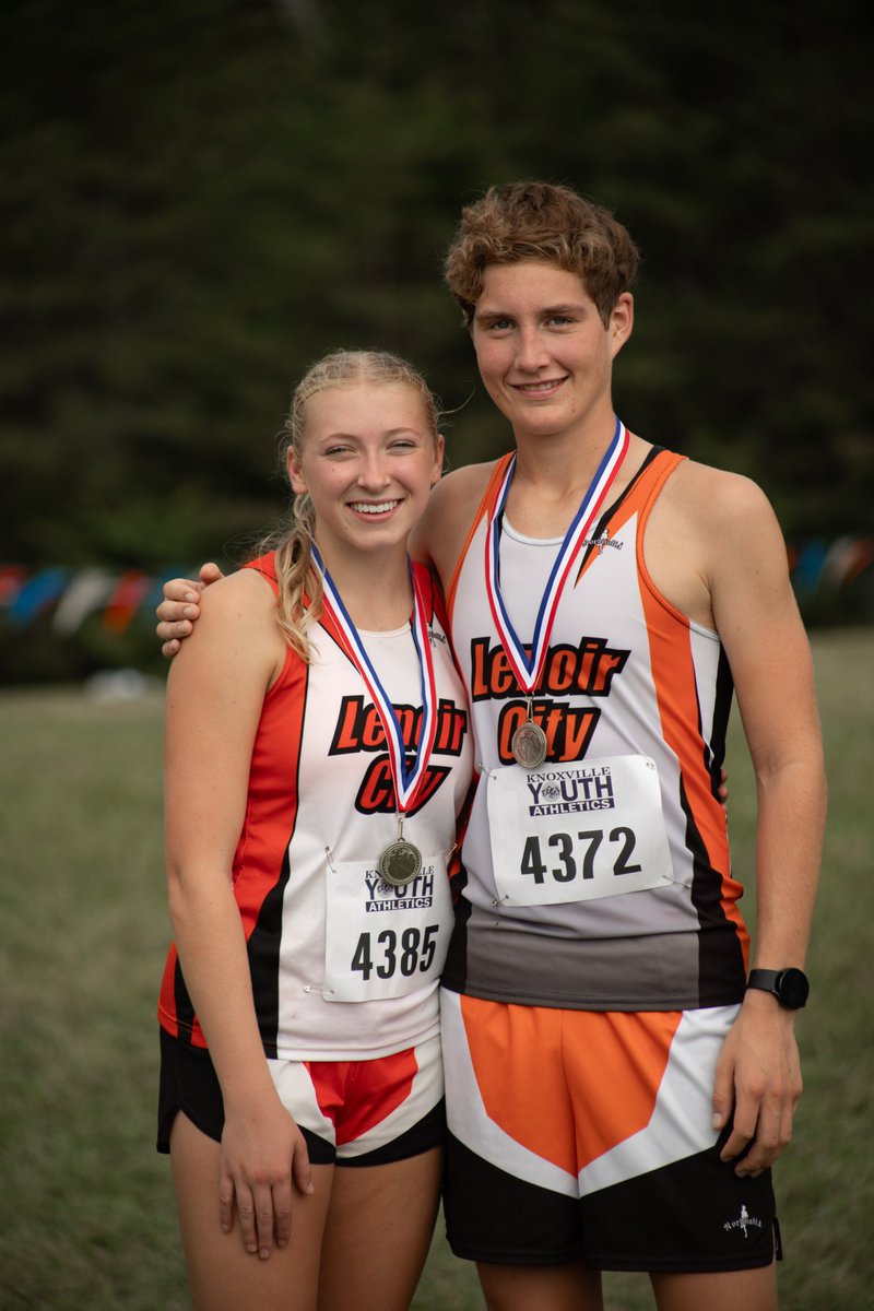 LCPanthersTrack's tweet image. LCHS cross country at Johnson Univerity Invite - runners from 21 schools - Girls led by Sawyer Simmons (4th overall) - Team 4th of 6 complete teams - Ryan Jandro led Boys (11th overall) - Team 5th of 11 complete teams
