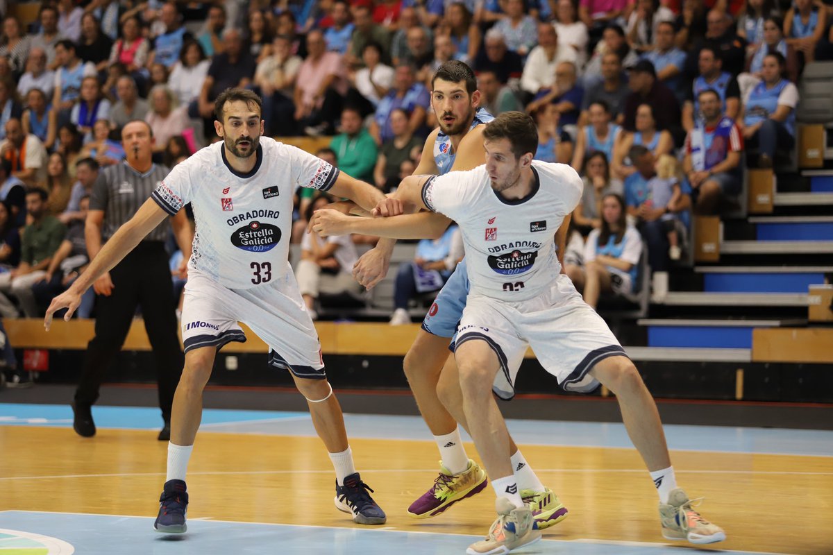 🏆 🏀

<a href="/37CopaGalicia/">XXXVII Copa Galicia de Baloncesto</a> en Lugo. 

🕢 17:15 h 
📍Pazo dos Deportes - Lugo
<a href="/CBBreogan/">Río Breogán</a> - <a href="/OBRADOIROCAB/">MONBUS OBRADOIRO</a> 
✅Final 6️⃣8️⃣- 6️⃣9️⃣

<a href="/OBRADOIROCAB/">MONBUS OBRADOIRO</a> 
Campión <a href="/37CopaGalicia/">XXXVII Copa Galicia de Baloncesto</a> 
Parabéns! 🏆