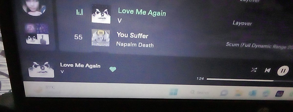 thvspretty's tweet photo. @taehyungtrend #StreamLoveMeAgain https://t.co/NXsP6KdKoh