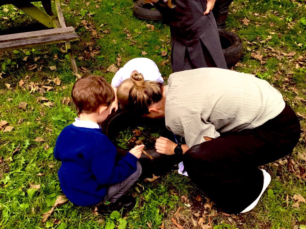 st_michaels_ham's tweet photo. #SMITHReception have had a super start to the new term! Everyone is settling in really well and we are so proud of all our little ones. The children have enjoyed exploring all the new areas both inside and out. ✨💫🌟 #Superstars #ProudTeachers #NewSchool #SMITHOutdoorLearning https://t.co/lSpIC2mJH6