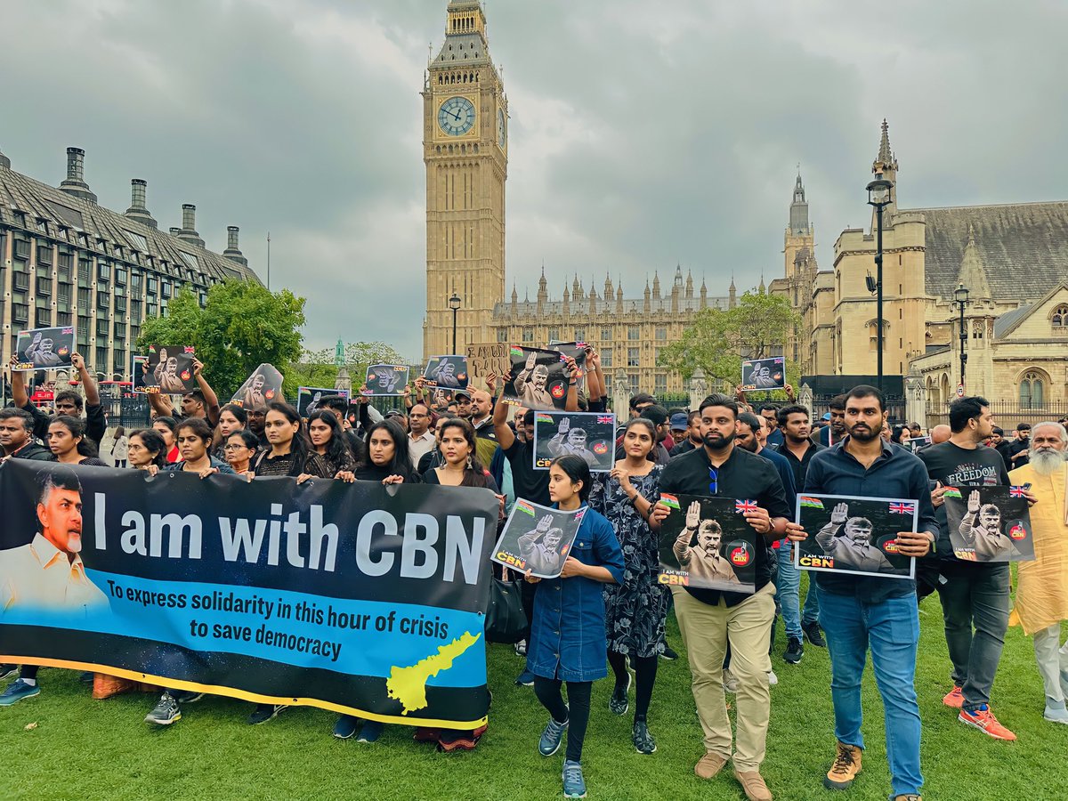 premsaivepuri's tweet photo. At London Parliament Square today in support of our beloved CBN garu for illegal arrest ✌️ https://t.co/3IFFse216Q