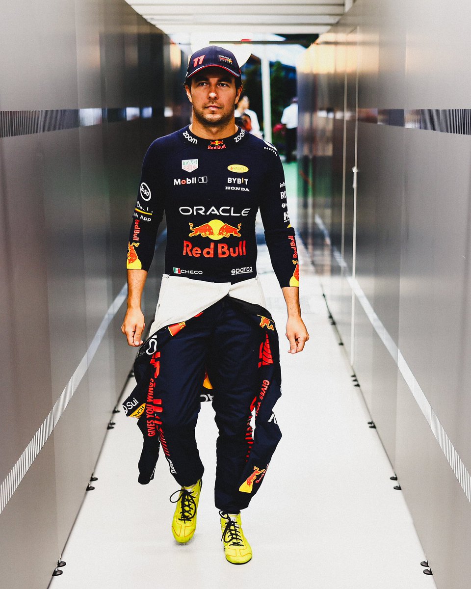 SChecoPerez's tweet photo. It wasn't the race we hoped for. Nothing went our way. The safety car didn't help, but we gave it our all on track and secured 4 hard-fought points. Now, our focus shifts to Japan. On another note, grateful to have reached 250 races.

No fue la carrera que esperábamos. Nada nos salió. El safety car no ayudó, pero lo dimos todo en la pista y nos llevamos 4 puntos que costaron mucho. Ahora ya a pensar en Japón. Por otro lado muy agradecido de haber cumplido 250 carreras.

#SP11