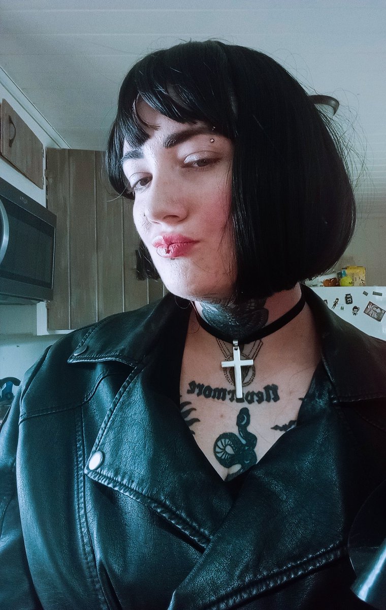 MultifandomCos1's tweet photo. #elizabethsherman #lizsherman #hellboy #hellboy2thegoldenarmy #hellboy2 #cosplay https://t.co/A4cFDn2I70