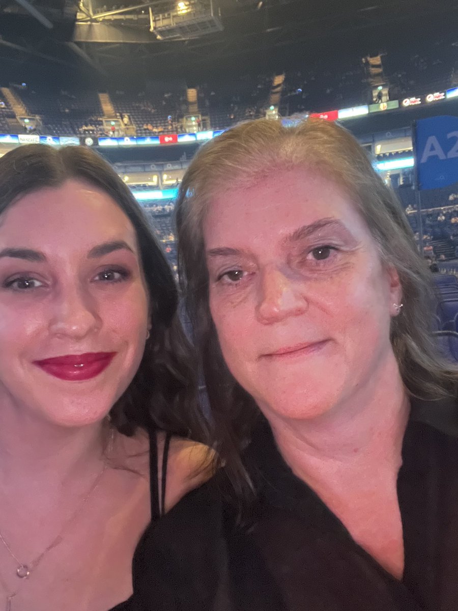 amy conroy tweet media