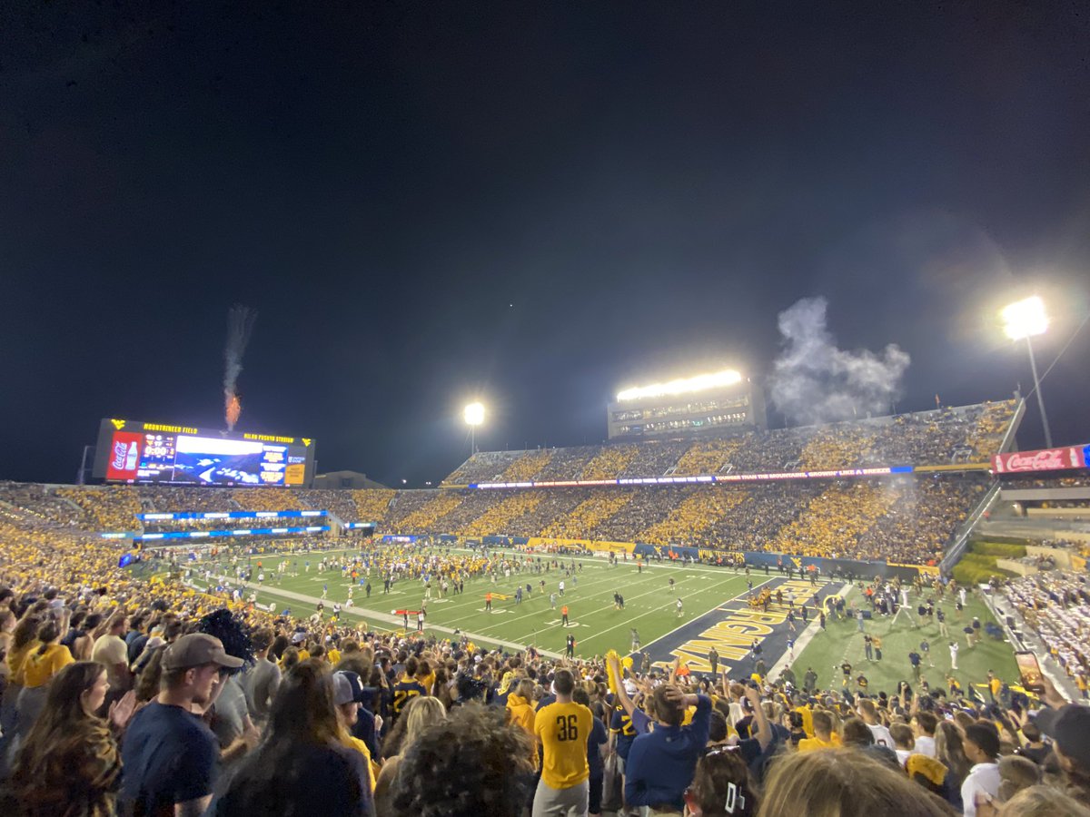 A victory I was waiting 16 years to see in person 🏈
#HailWV