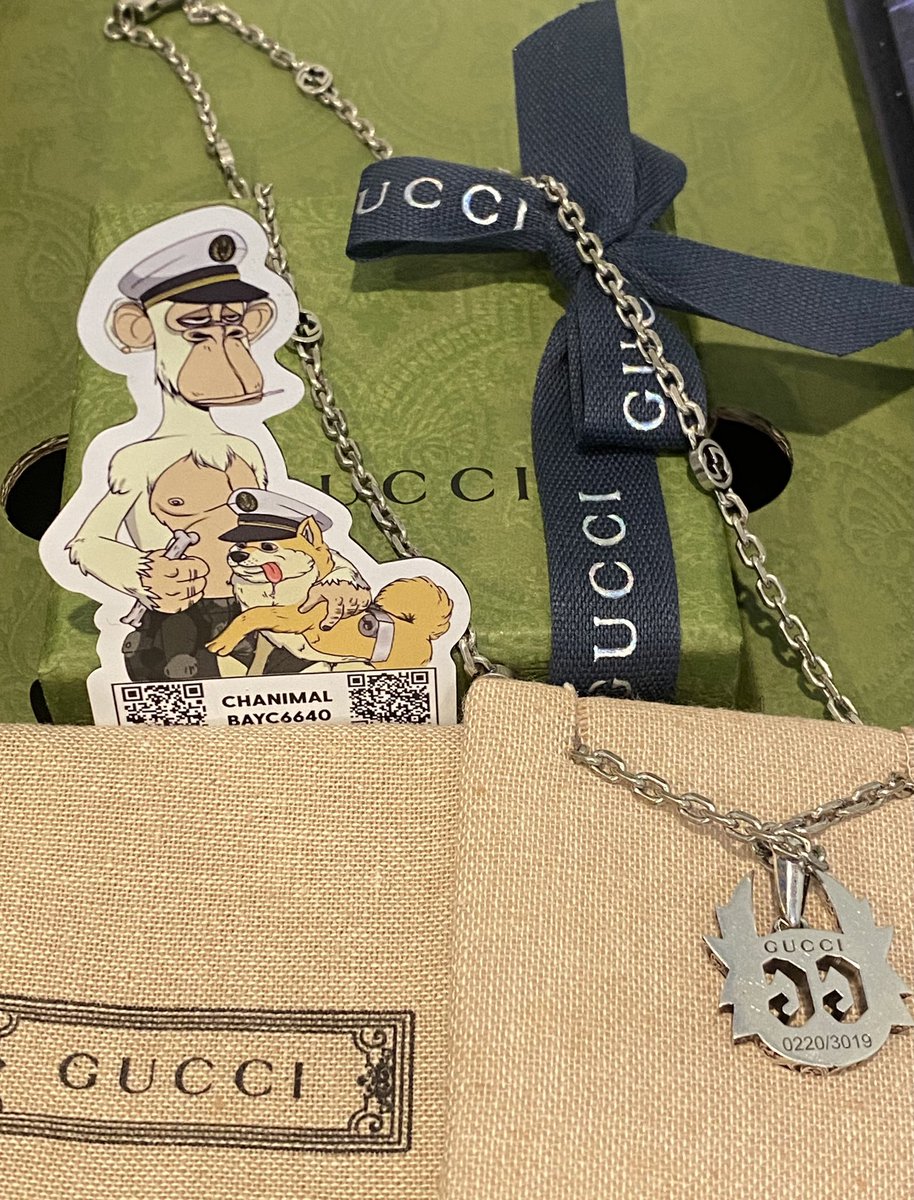 JaysonCrypto's tweet photo. Best surprise this Sunday Funday

I just received my KodaPendant and is a low S/N too 😂 

The Craftmanship 🔥🔥🔥👍

Thank you @OthersideMeta @gucci https://t.co/E5F0wTJp39