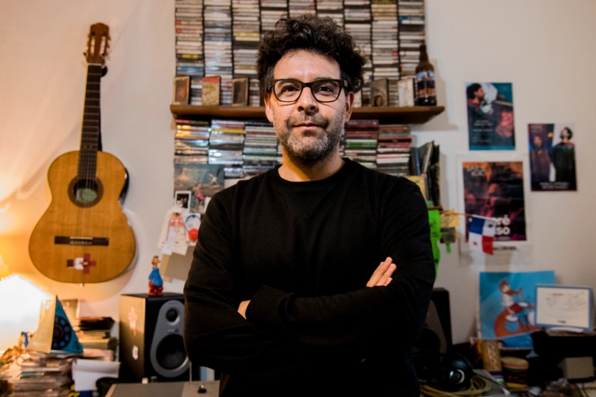 "El disco 'Eucalipto" viene con la premisa que es la regresión constante a mi infancia, al patio de mis abuelos. Y a la vez es sanador porque son 9 canciones que vienen de una experiencia emocional"

- <a href="/YacareManso/">Yacaré Manso</a>, en <a href="/Suenaelviento1/">Suenaelviento</a>