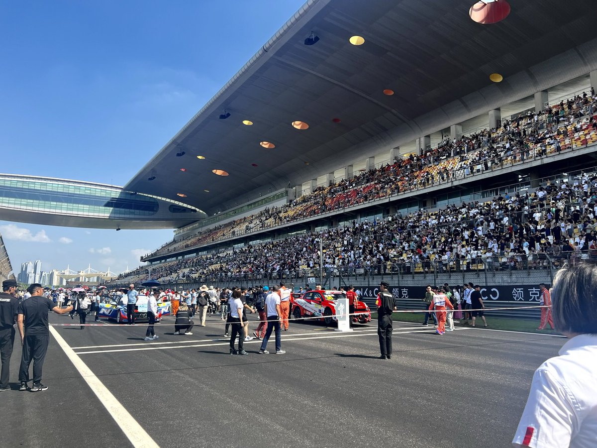 QBacker (@liu288) on Twitter photo 