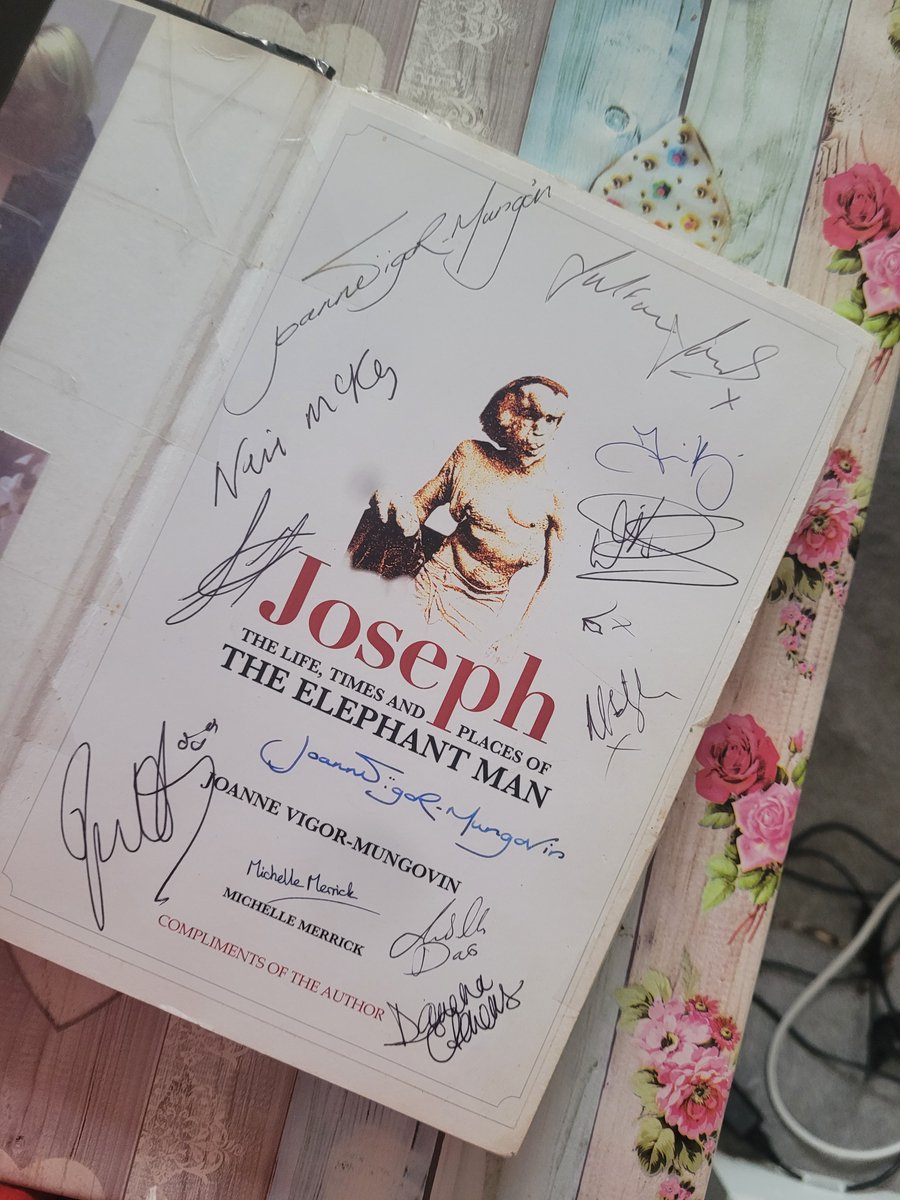 mungotalks's tweet photo. Just got home after an amazing weekend in #Nottingham. Went to see 'The Real and Imagined History of The Elephant Man' @NottmPlayhouse. 
It is not the typical play about #JosephMerrick that one would expect. This is unique. Many people will have different interpretations of this play, but to me, it was Joseph explaining how he felt, through his eyes, thoughts and feelings. He is trying to show the audience what was going on in his mind, and how he felt about the events unfolding around him, not how Treves saw him & not how Hollywood portrayed his life in the 1980's film. This play is so incredibly moving, it has great depth, empathy and passion. Thank you to the wonderful cast @zakfordwilliams @AnnabelleLDavis @danekaetchells @NadiaNadarajah @kigatho & Tim Pritchett - you all made me and Elaine feel so welcome. And thank you to your mum in law @WarwickADavis, she was lovely.  @BBCNottingham @nottslive @AdamWoodHistory https://t.co/kIcsIy8pZ7