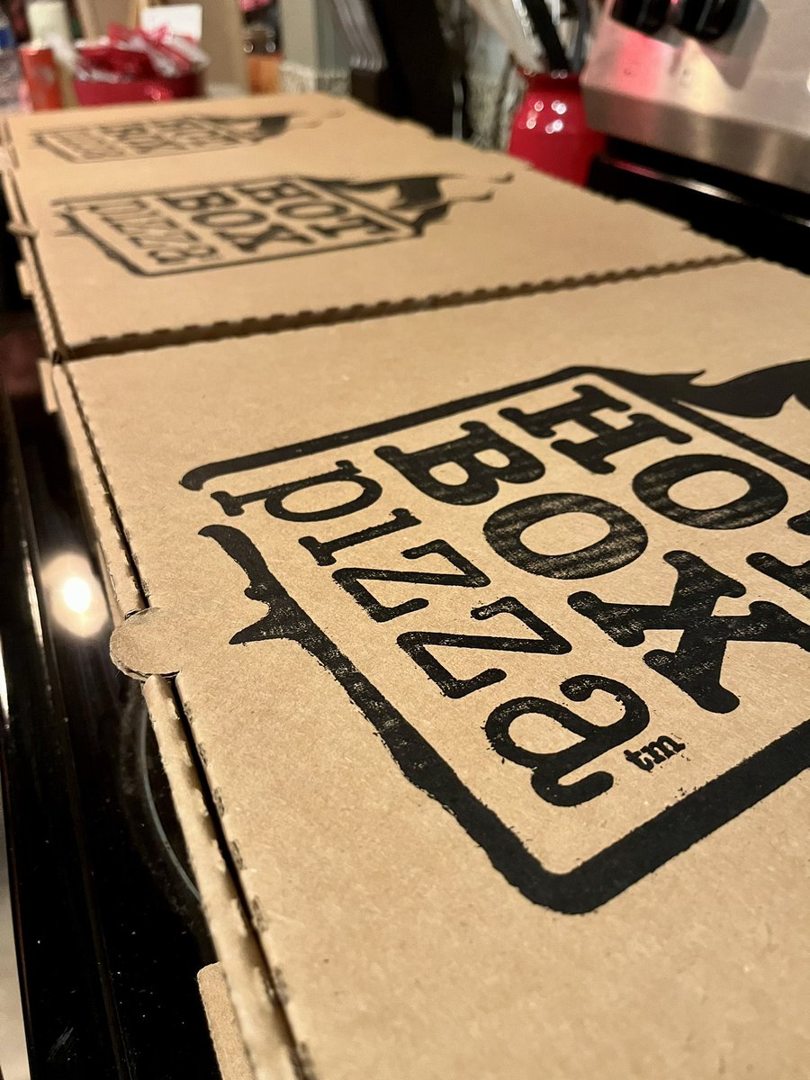 HotBox Pizza tweet media