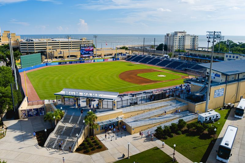 javblake8's tweet photo. The @BiloxiShuckers and #Brewers Tech Ops Intern Will Kuypers joins us for the final #MSANG Pregame Interview!
We talk about his day-to-day, the importance of video and analytics in MiLB and his favorite moment from 2023!
Hear it live at 12:50!
📻: https://t.co/3LWdTt7lrQ https://t.co/CkTRnAokg7