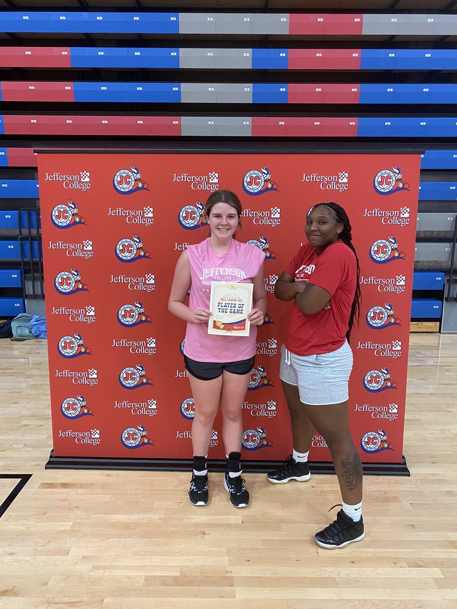 Fall League is back in ACTION! 
🏀🔥🏆 Let’s give a round of applause for our Players of the Game!
Donovan Meads Jr. 20 pts/3 Rebs 
Addison Smith 20 pts/6 Rebs