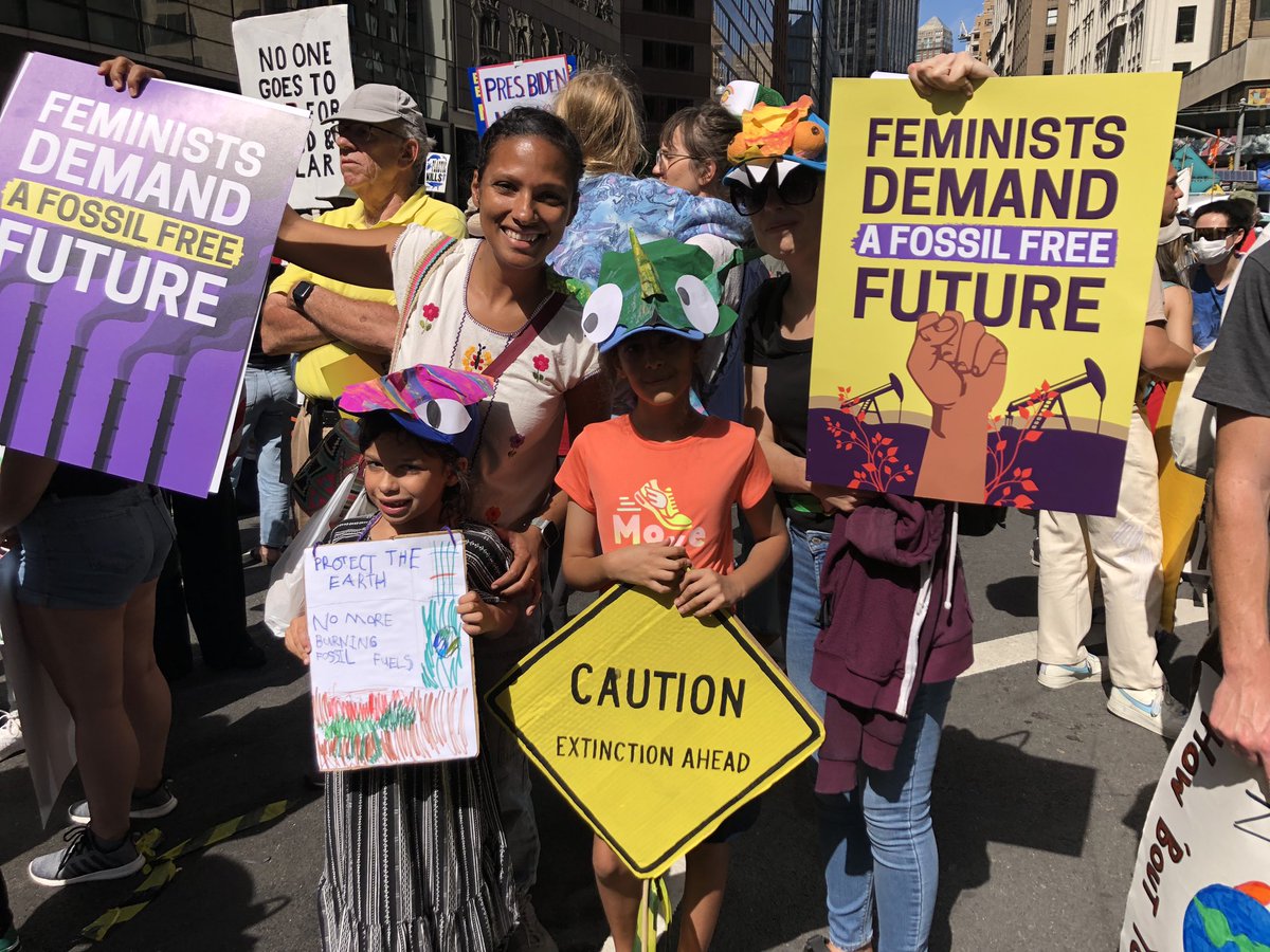 #FeministFuture without #FossilFuels #FairFastForever #ClimateEmergency NYC @MADREspeaks @LossandDamage