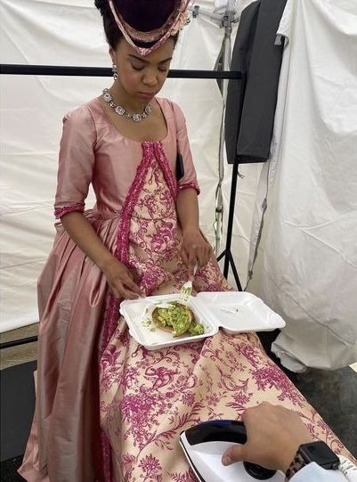 ntflxrpdm's tweet photo. Merci à nos acteurs d'avoir fait vivre nos personnages et d'avoir été aussi excellent durant ces semaines de tournage. Toute l'équipe vous remercie. https://t.co/xIZpGCpY1B