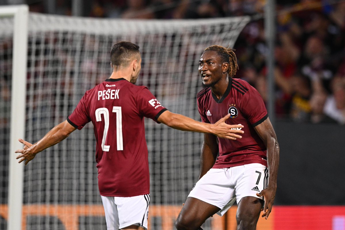 ACSparta_CZ's tweet photo. To byla spolupráce a pátá odbila 🖐️ #acsparta https://t.co/em8R0loaQO