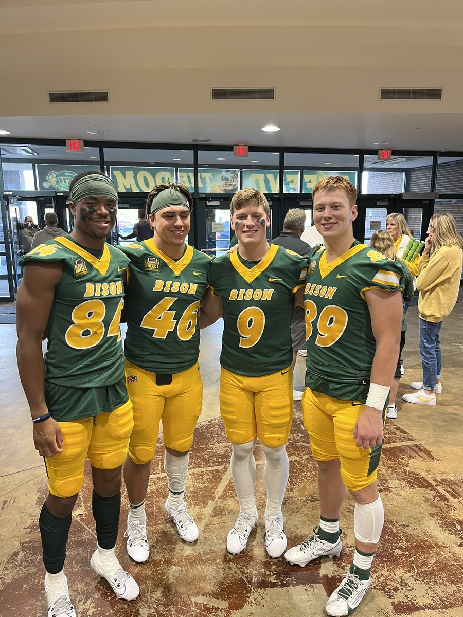 troyDsr88's tweet photo. Fun filled weekend in Fargo. https://t.co/XgGXo1fxxK