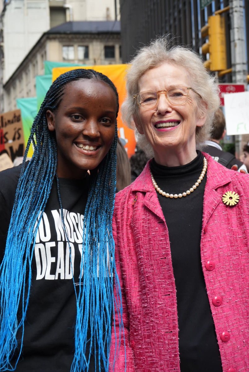 TheElders's tweet photo. “Let the audacity of our collective hope propel us forward as we demand governments act now, boldly and with urgency, on this existential threat.”

Mary Robinson joins @vanessa_vash & millions around the world this wk marching to #EndFossilFuels.

#FastFairForever #ClimateAction 

📷: 10 Billion Solutions